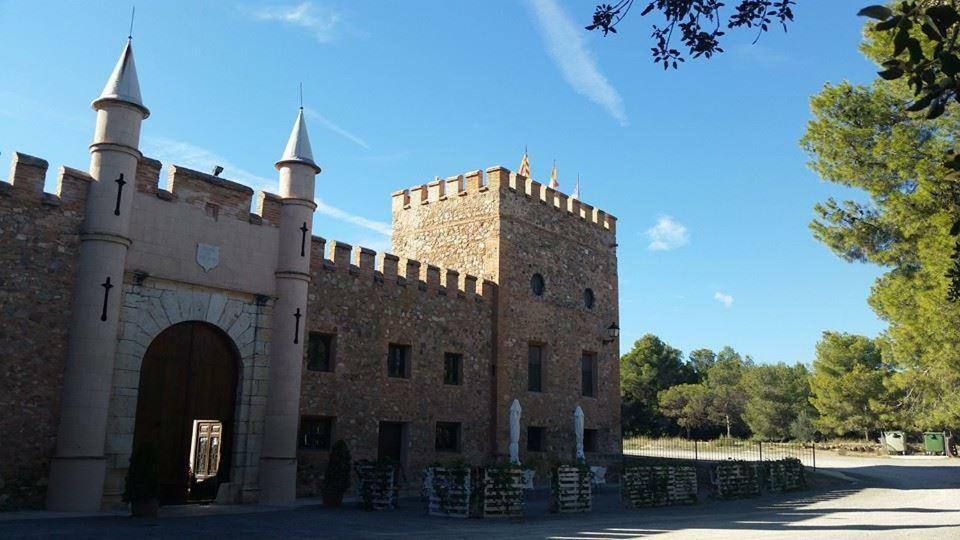 Castillo Con Piscina En Plena Sierra Calderona Segorbe Zewnętrze zdjęcie